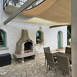 Hillside Pool House Holiday home Velence