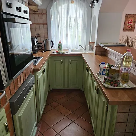 Hillside Pool House Velence