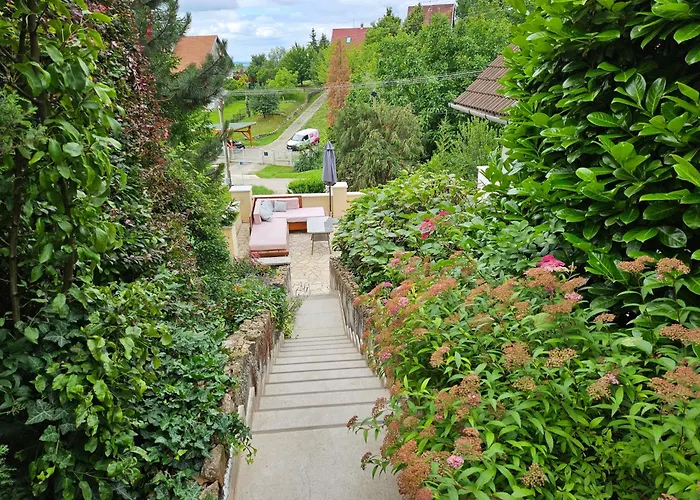 بيت للعطل Hillside Pool House فيلينس